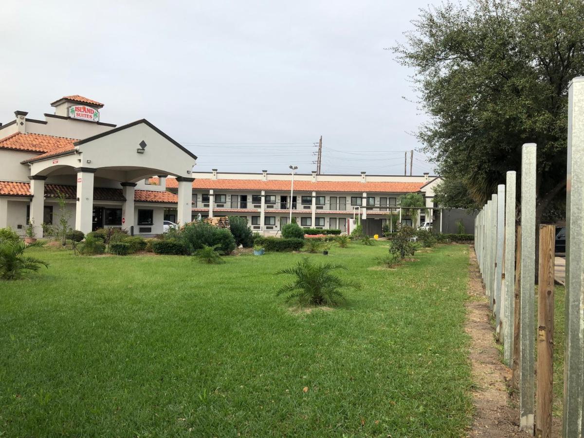 Island Suites Hobby Airport Houston Bagian luar foto