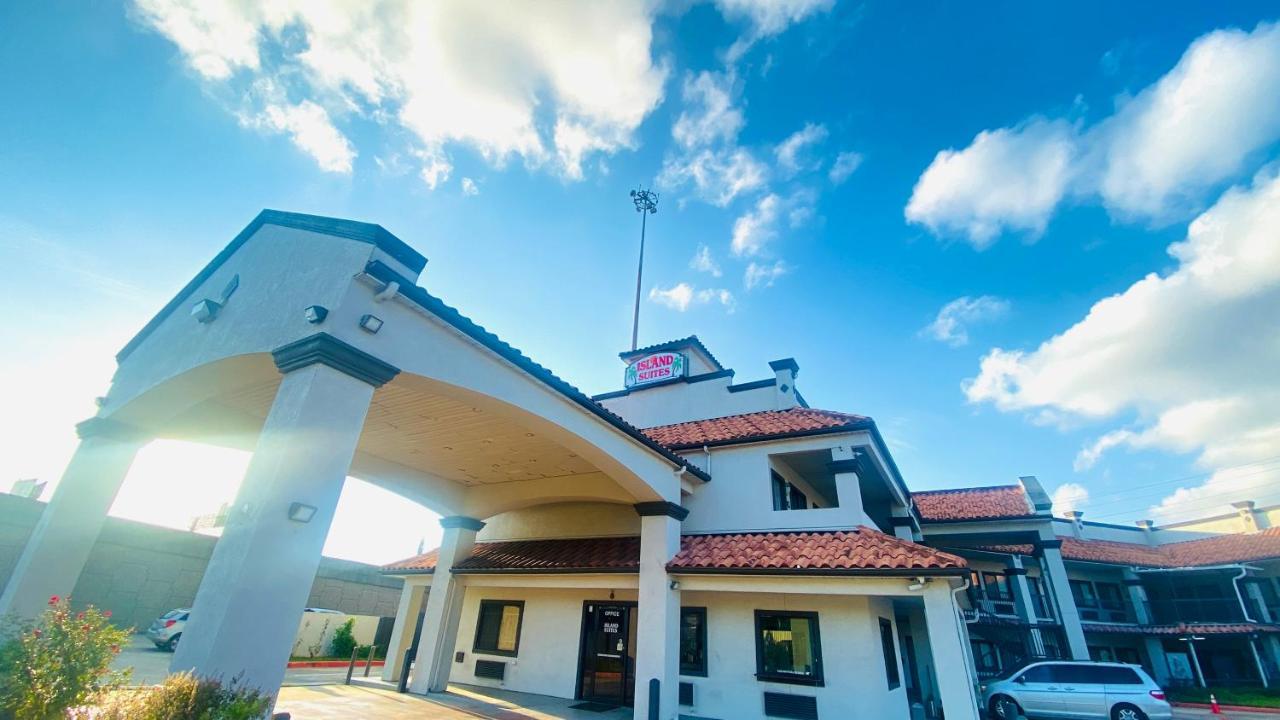 Island Suites Hobby Airport Houston Bagian luar foto
