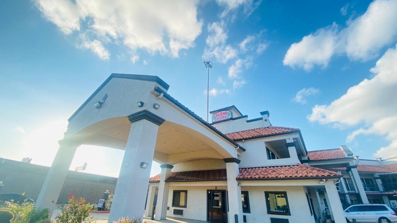 Island Suites Hobby Airport Houston Bagian luar foto
