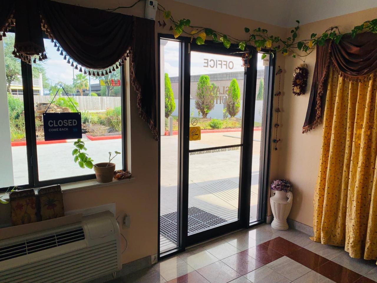 Island Suites Hobby Airport Houston Bagian luar foto